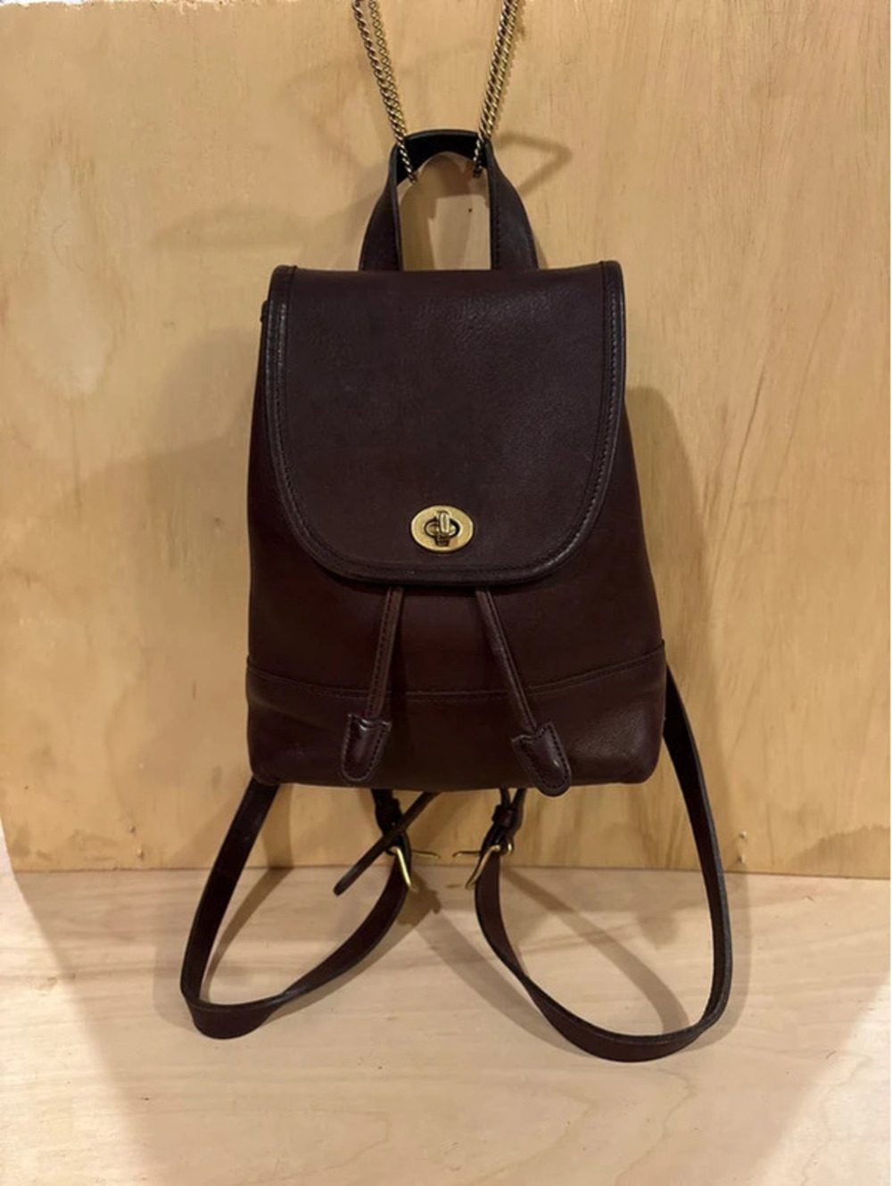 Vintage 90’s Coach 9960 Mahogany Brown Leather Turnlock Drawstring Mini Backpack